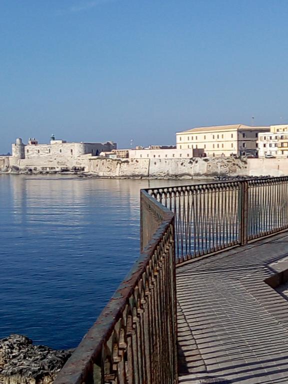 Residenza Turistica Alberghiera dei Baroni Apartament Syracuse
